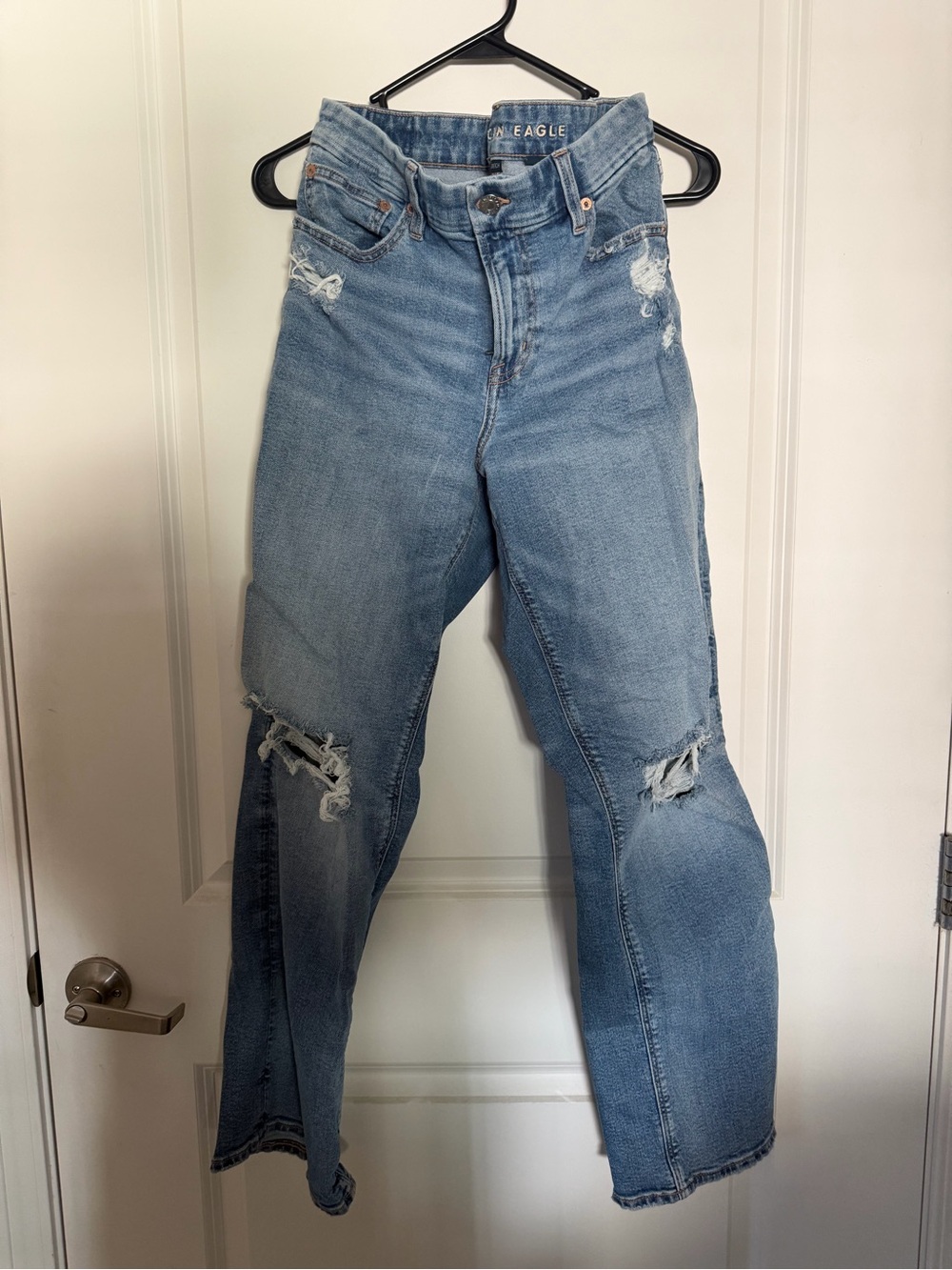 American Eagle Outfitters Light Blue Distressed Curvy Straight Jeans, size 10